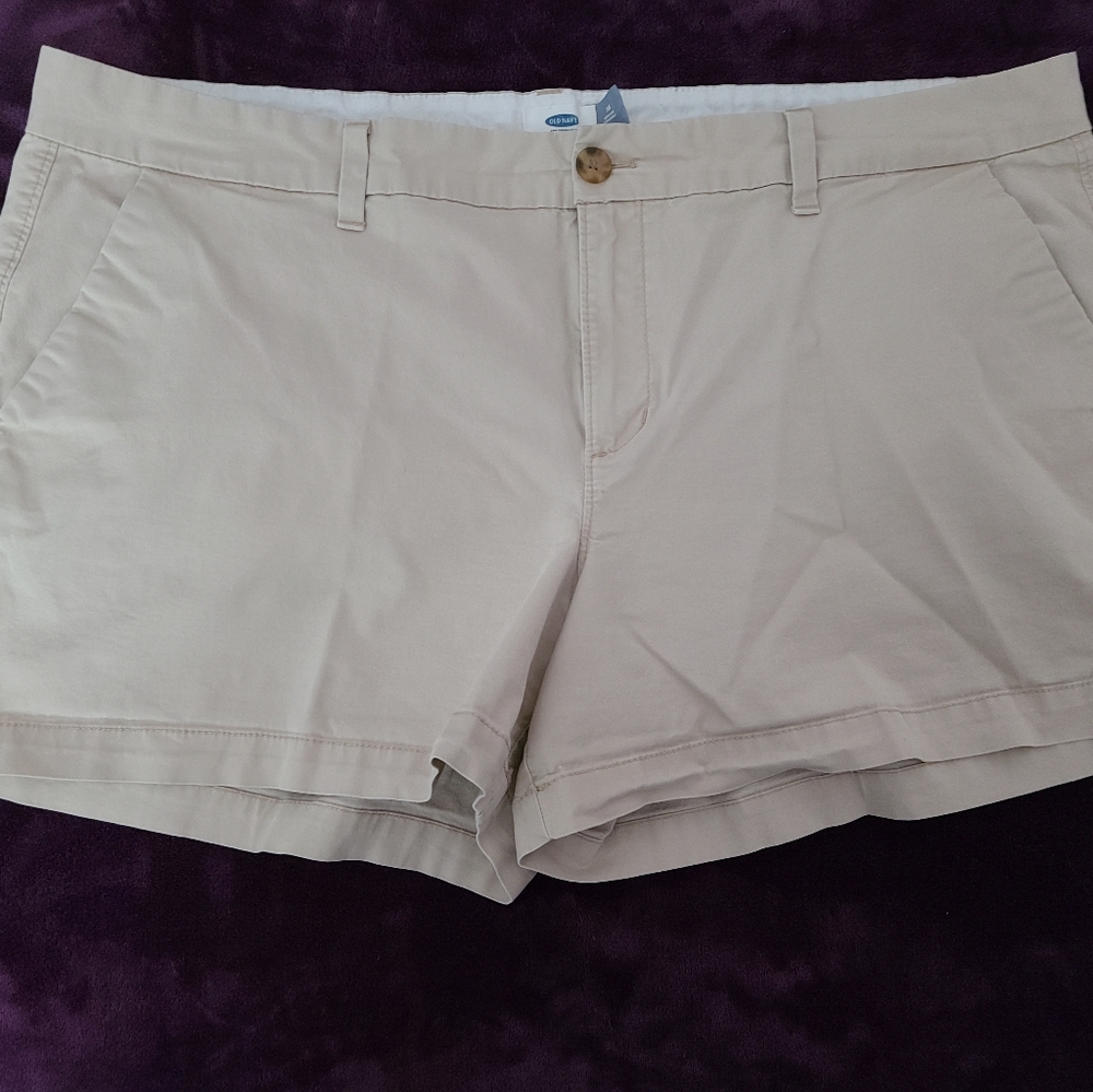 Old Navy Khaki Shorts size 16